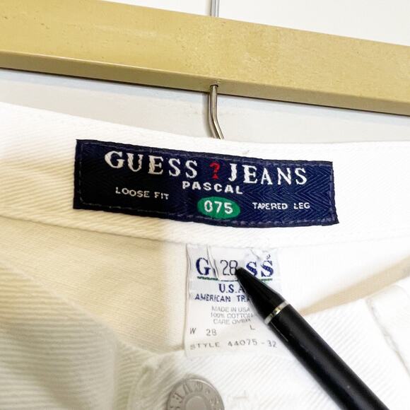 Vintage 90s Guess Jeans 28x32 White Pascal Loose Fit Tapered Leg Logo Pockets - Picture 6 of 7